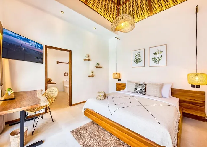 Waikiki - Brand New 4bdr With Huge Pool 别墅