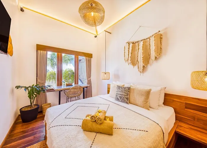 Waikiki - Brand New 4bdr With Huge Pool 别墅 *