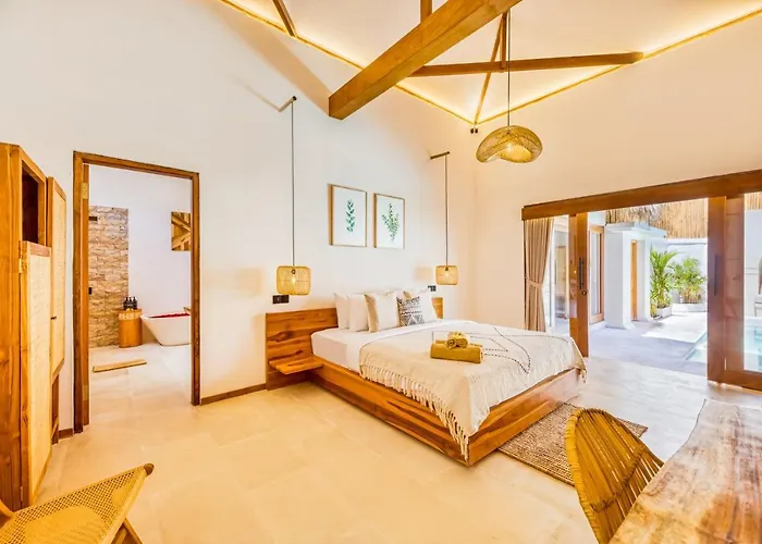 Waikiki - Brand New 4bdr With Huge Pool 别墅