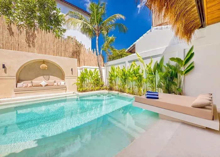 别墅 Waikiki - Brand New 4bdr With Huge Pool 塞米亚克