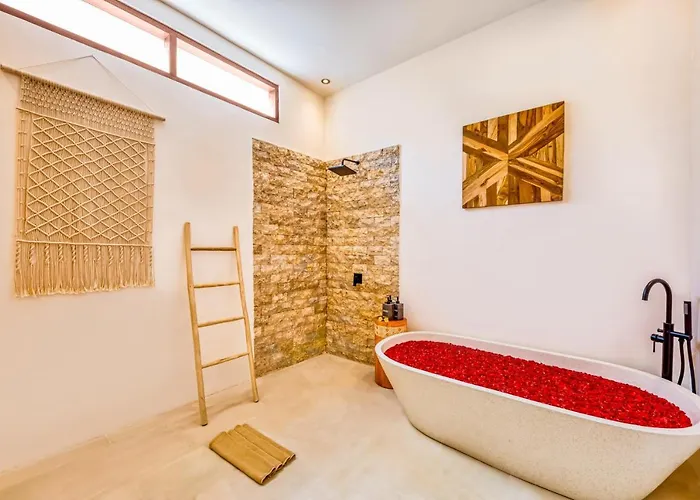 别墅 Waikiki - Brand New 4bdr With Huge Pool *