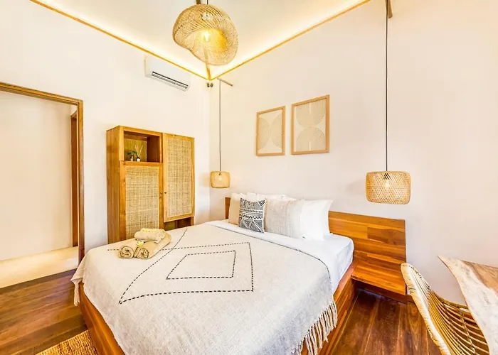 Waikiki - Brand New 4bdr With Huge Pool 别墅 *