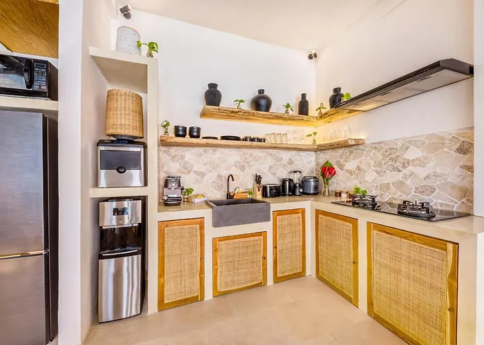 别墅 Waikiki - Brand New 4bdr With Huge Pool *