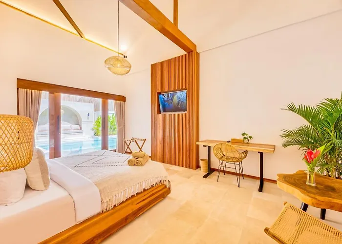Waikiki - Brand New 4bdr With Huge Pool *