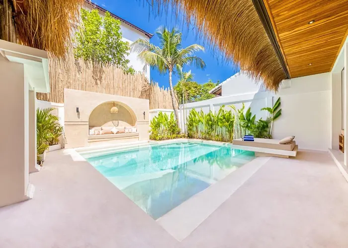 Waikiki - Brand New 4bdr With Huge Pool *